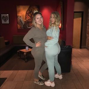 Cropped athletic set